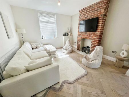 2 bedroom property to rent - Photo 4