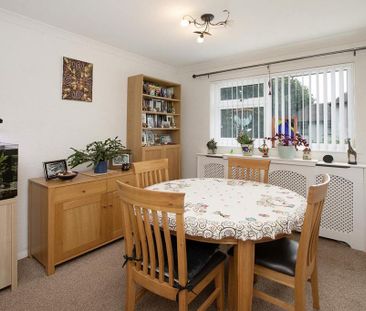 2 bedroom semi-detached house to rent - Photo 3