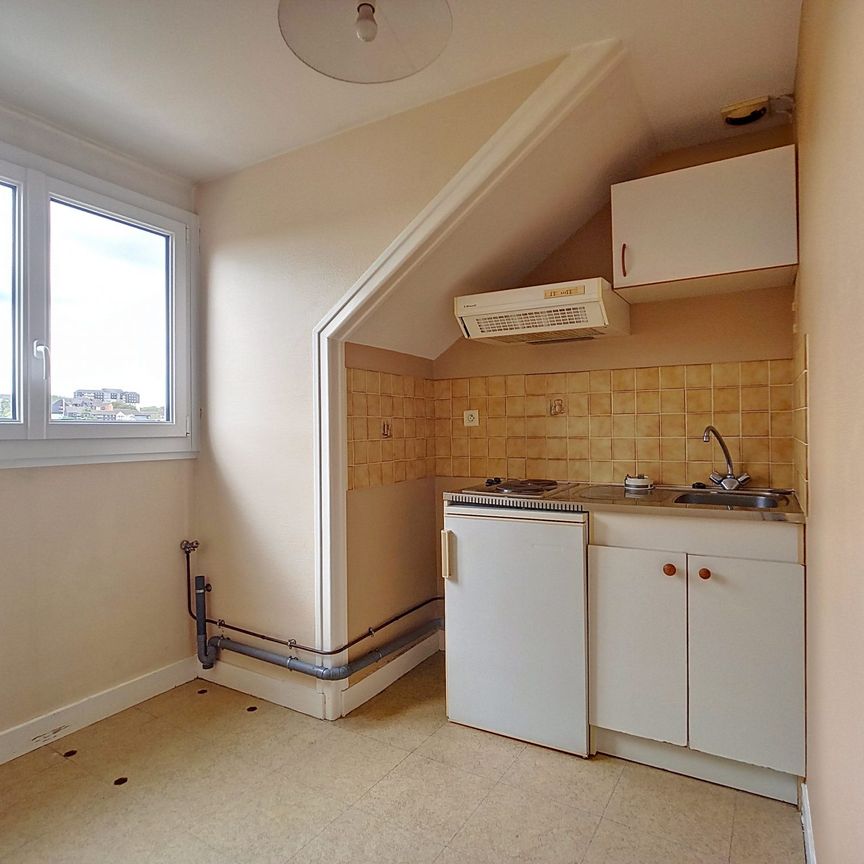 Location Appartement 1 pièce 25m² ST LO 50000 - Photo 1