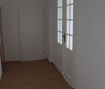 Ihre großzügige 2-Raum-Wohnung direkt im Zentrum von Annaberg! - Photo 1