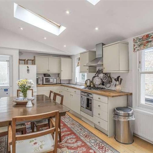 Broughton Road, Fulham, London, SW6 - Photo 1