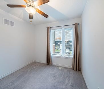 For Lease - 42 Eberhardt Drive, Wasaga Beach, Ontario - Photo 2