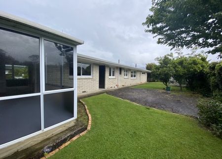 Spacious Cedar - Photo 4