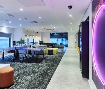 Studio Bronze - Photo 2