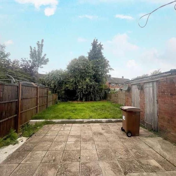 Kirkwood Road, Luton, LU4 - Photo 1