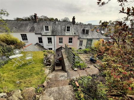 3 bedroom terraced house to rent - Photo 2