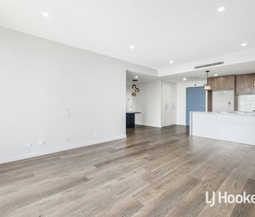 Spacious 2 Bedroom Apartment - Available Now! - Photo 2