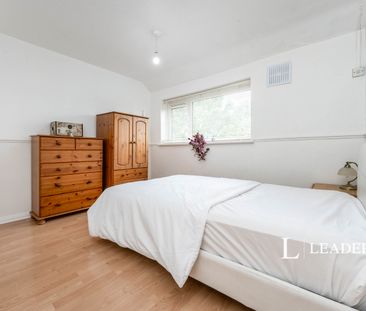 4 bedroom semi-detached to rent Tattenhoe Lane, Bletchley, Milton K... - Photo 2