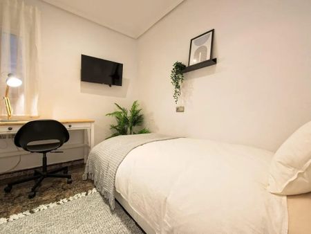 Avenida de Ausiàs March, Valencia, Valencian Community 46026 - Photo 2