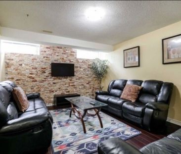 For Lease - 3861 Brinwood Gate, Mississauga, Ontario - Photo 6