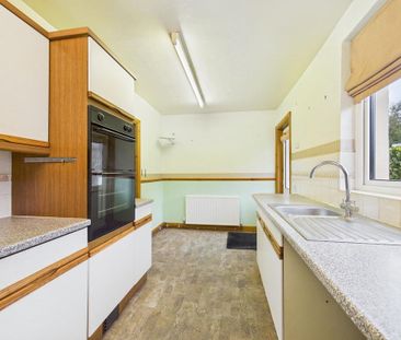2 bedroom terraced house to rent - Photo 2