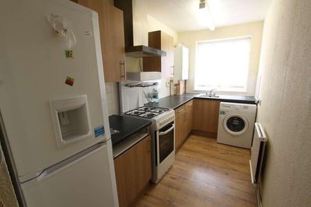 Strand Place, Strand Place, London, Greater London, N18 - Photo 2