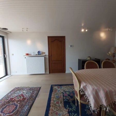 Appartement met 1 slaapkamer en groot terras in het centrum van Izegem - foto 3