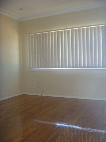 Home For Rent - Photo 4