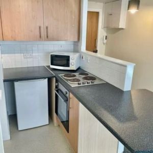 Studio Flat, Blackfriars Rd, G11 - Photo 2