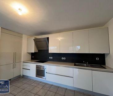 Location Appartement 4 pièces 84m² JACOB BELLECOMBETTE 73000 - Photo 6