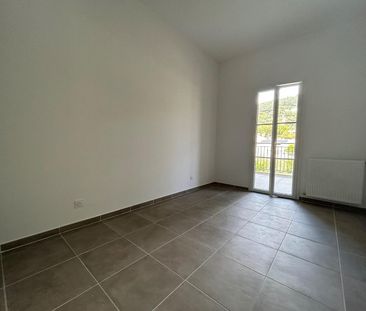 location Appartement T2 DE 46.37m² À OLLIOULES - Photo 3