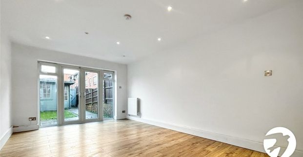 2 bedroom house to rent - Photo 1