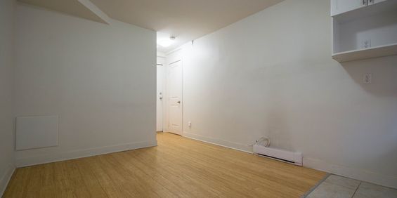 Superbe Studio Neuf CDN - Photo 3