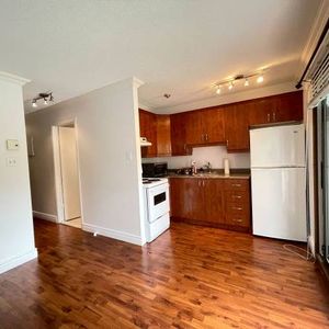 LONGUEUIL-PARCOURS DU CERF: 1 BEDROOM SEMI-FURNISHED CONDO. - Photo 2