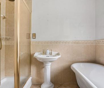 5 bedroom detached house to rent - Photo 1