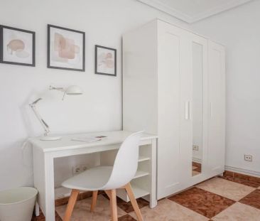 Room for rent in great apartment located in Madrid - Photo 6