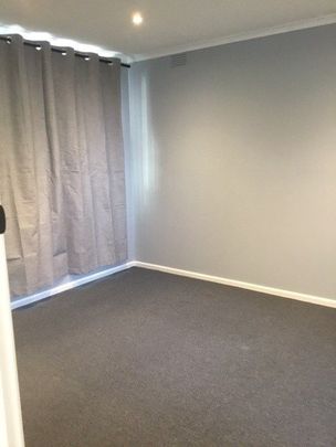 Freshly Painted Unit in Blackburn - Photo 1