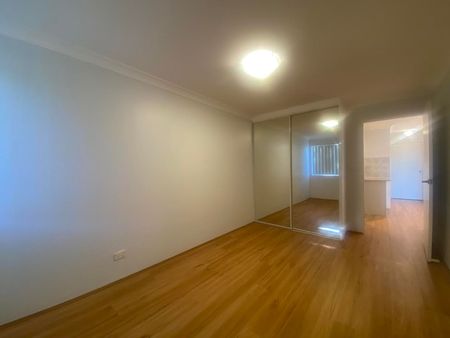 Low-Maintenance Living in a Sought-After Location - Photo 4