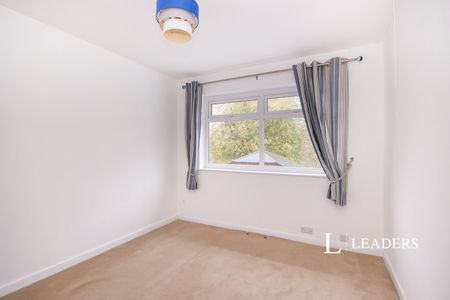 3 bedroom house to rent Invergordon Avenue, Drayton, Portsmouth, Hampshire, PO6 - Photo 5