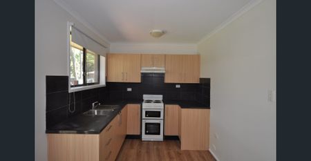 Convenient and Low Maintenance Living - Photo 2