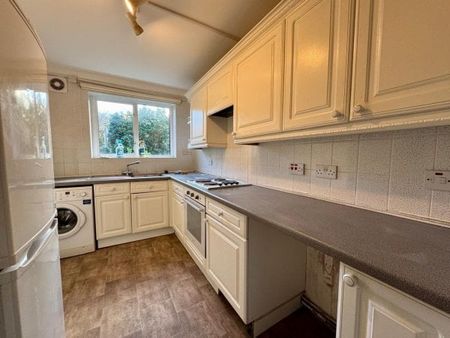 Brampton Manor, Bassett - Photo 4