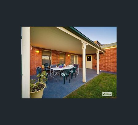 377 Amatex Street, East Albury, NSW 2640 - Photo 1