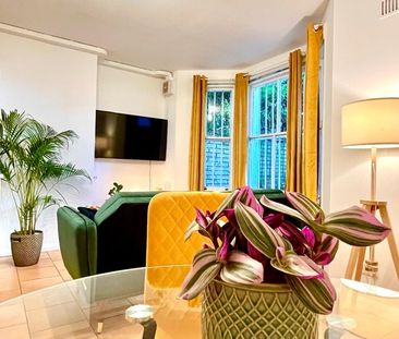 2 Bed Flat, Edith Grove, SW10 - Photo 1