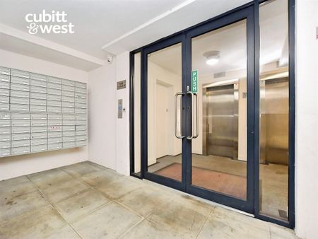 1 bedroom flat to rent - Photo 5