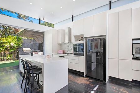 Home For Rent - Photo 4