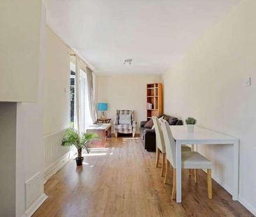 Kingsdown Close, Bermondsey, London, SE16 - Photo 1