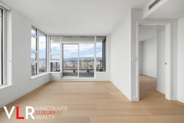 Condo in Downtown Vancouver, BC - Photo 1