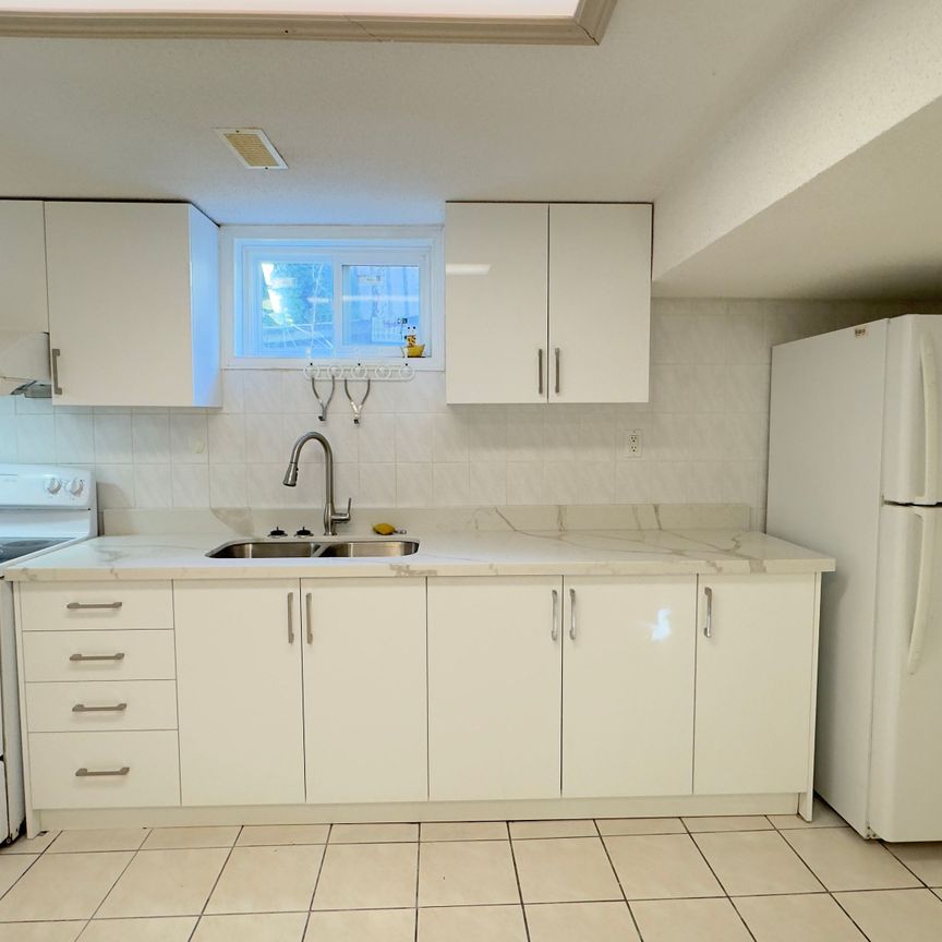 For Lease - 35 Lambeth Square, Toronto, Ontario - Photo 1