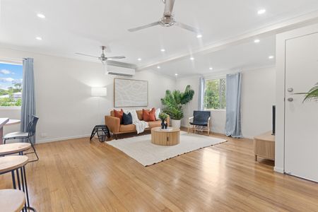 City Fringe Unfurnished Apartment - Photo 4