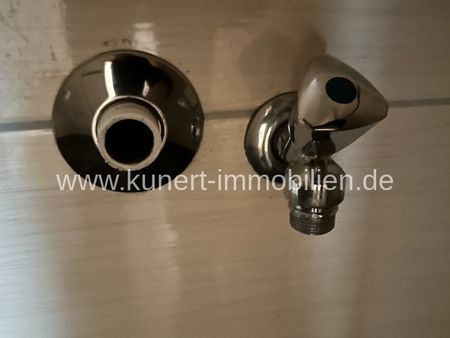 3-Raum-Wohnung mit Balkon in attraktiver Südlicher Citylage, Stellplatz im Innen ... - Photo 3