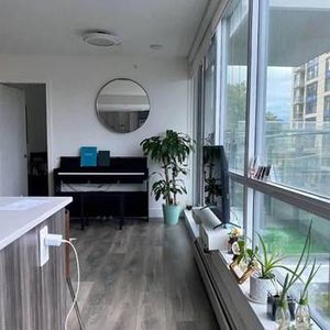 Rare unfurnished open-concept 1BR/1BA + den - Photo 2