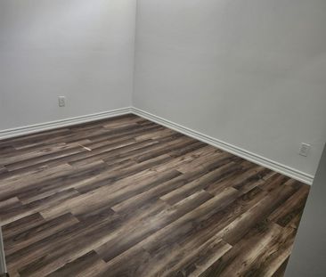 For Lease - 4 Goodsway Trail, Brampton, Ontario - Photo 3