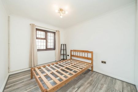 Beaumont Place, TW7, London - Photo 2