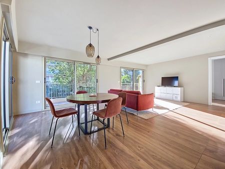JUAN LES PINS ROSTAGNE 3 PIECES 80M² LOCATION MEUBLEE - Photo 2