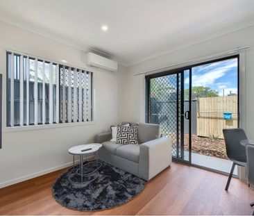 BRAND NEW FULLY FURNISHED, LUXURY MICRO APARTMENTS - Photo 4