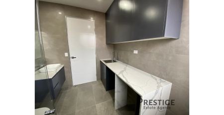 Spacious Family Residence! - Photo 4