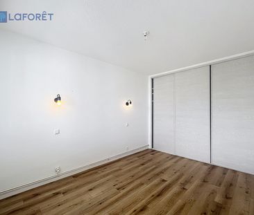 Apartment - Photo 2