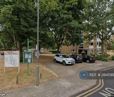 1 bedroom in a flat share to rent - Photo 5