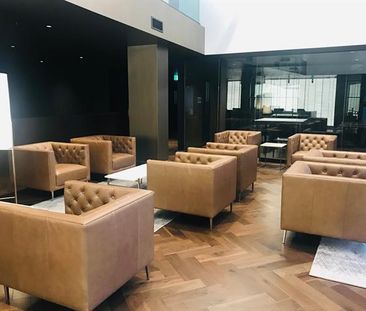 1188 Rue St Antoine O. - Photo 1