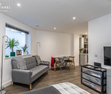 Studio to rent - Photo 5